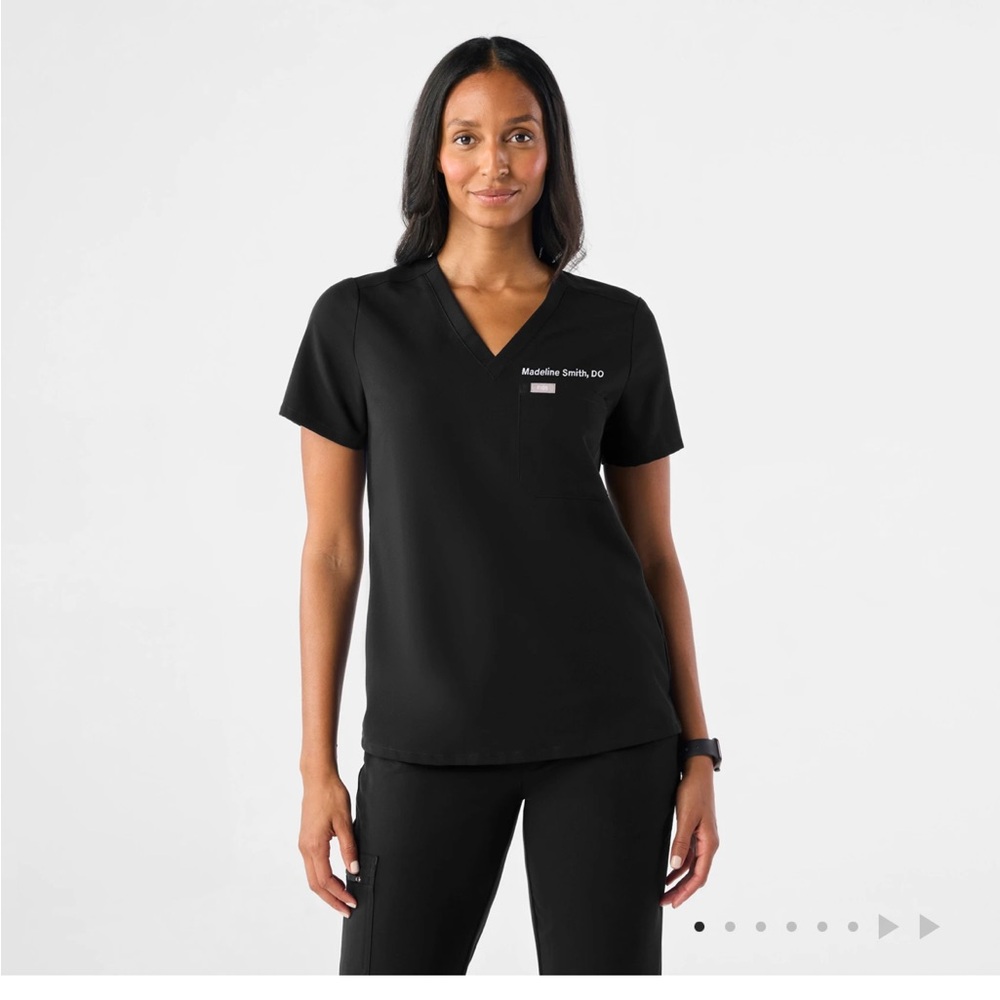 Figs Catarina Black Scrub Top Medium